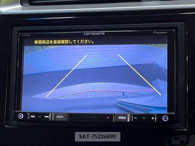 Honda FIT HYBRID 2015-06 350885-3