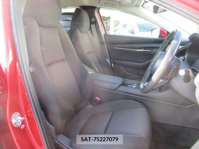 Mazda MAZDA3 2019-08 380872-1