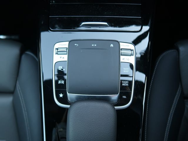 Mercedes Benz A-CLASS 2019-01 190182-19