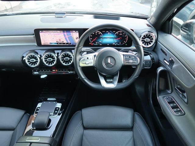 Mercedes Benz A-CLASS 2019-01 190182-12