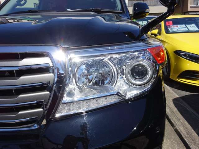 Toyota LAND CRUISER 2014-03 10823-3