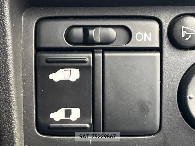 Honda FREED SPIKE 2013-03 247773-3