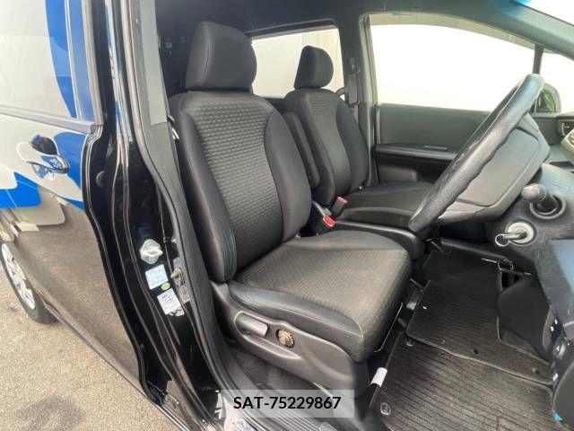 Honda FREED SPIKE 2013-03 247773-8