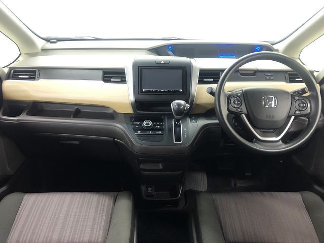 Honda FREED 2017-11 18379-1