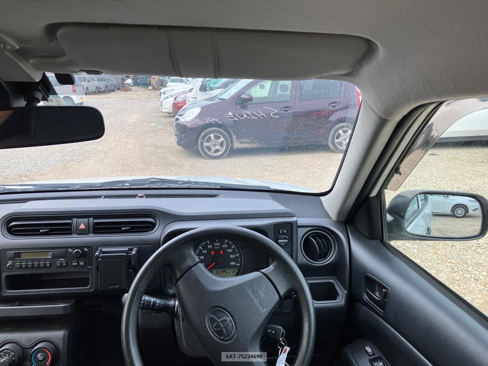 Toyota PROBOX VAN 2018-04 258311-13