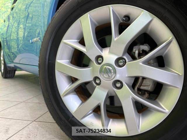 Nissan NOTE 2017-01 305349-13