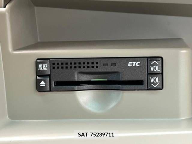 Toyota ESTIMA 2008-04 381165-5
