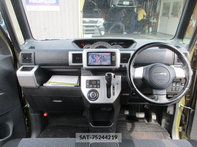 Daihatsu WAKE 2015-09 435729-3