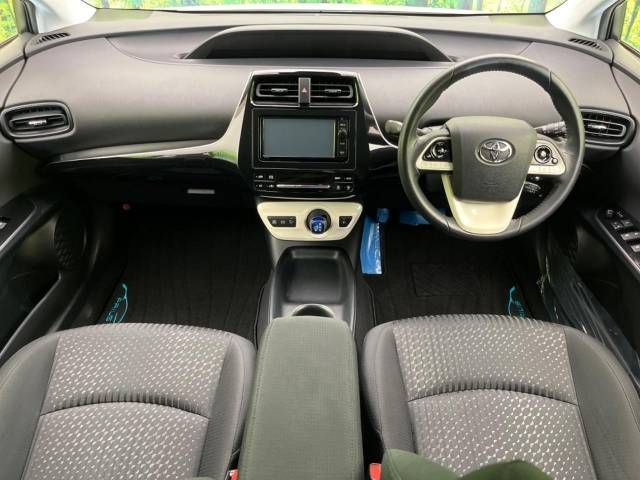 Toyota PRIUS 2016-06 188057-1