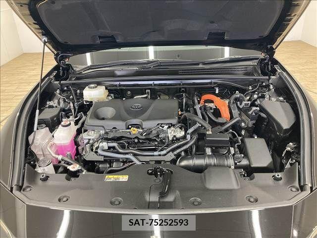Toyota CROWN 2022-10 300649-17
