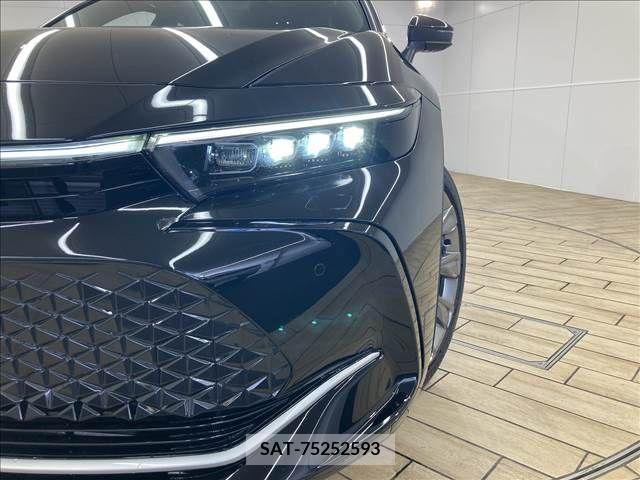 Toyota CROWN 2022-10 300649-18
