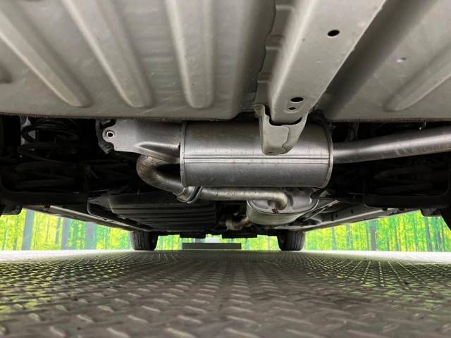 Toyota NOAH 2016-04 181382-19