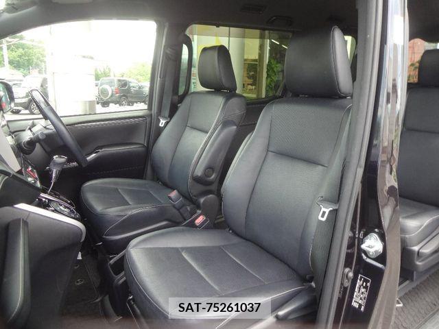 Toyota ESQUIRE 2017-12 330817-8