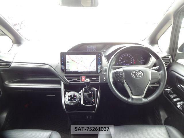Toyota ESQUIRE 2017-12 330817-2