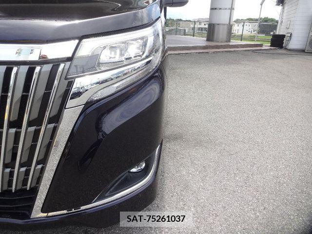 Toyota ESQUIRE 2017-12 330817-26