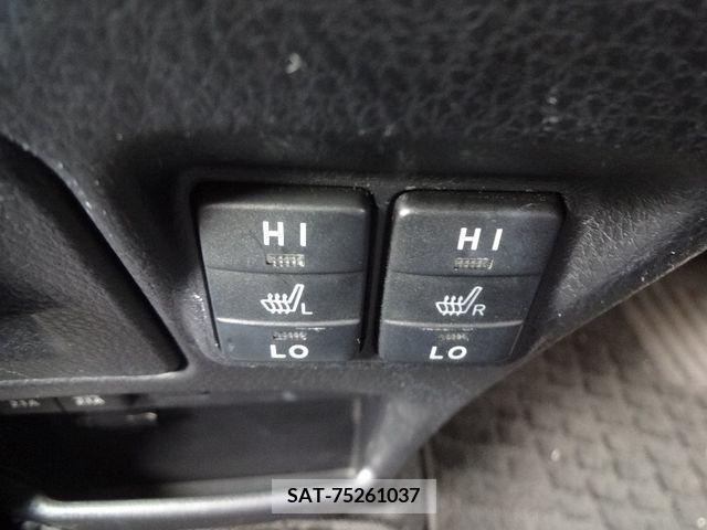 Toyota ESQUIRE 2017-12 330817-16