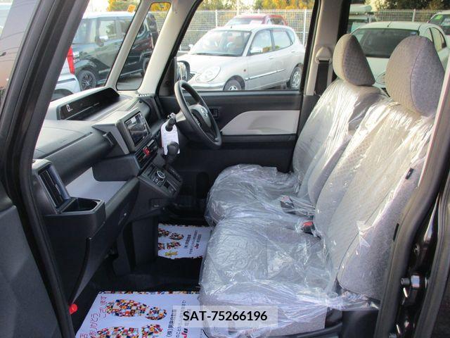 Daihatsu TANTO 2023-10 235302-26