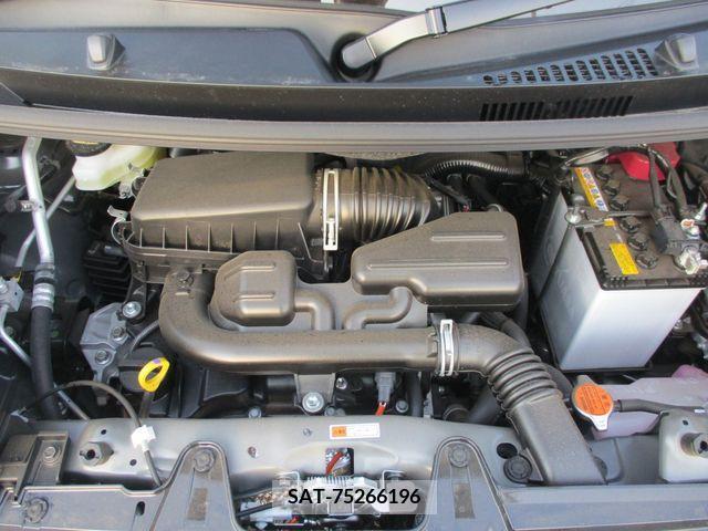 Daihatsu TANTO 2023-10 235302-8