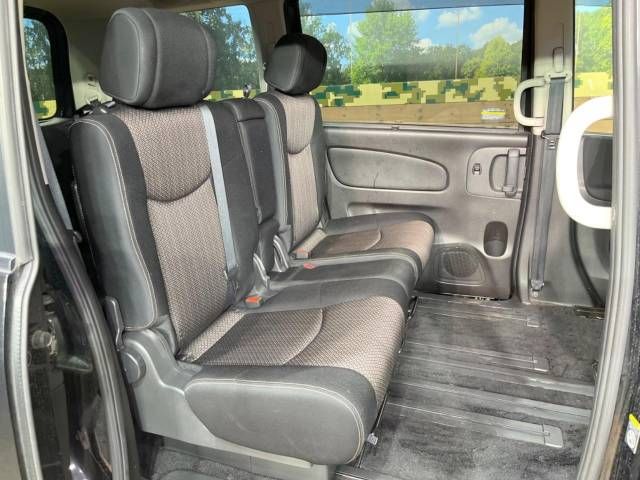 Nissan SERENA 2014-03 185771-11
