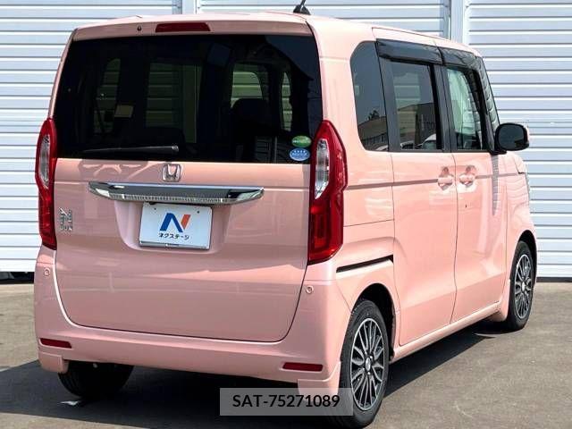Honda N BOX 2018-03 306966-17