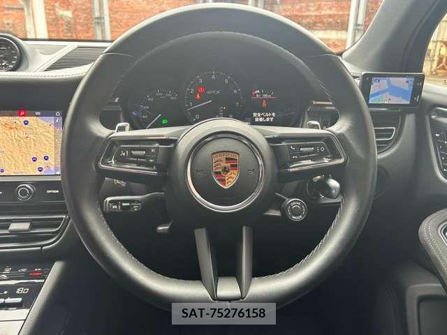 Porsche MACAN 2022-02 238848-11