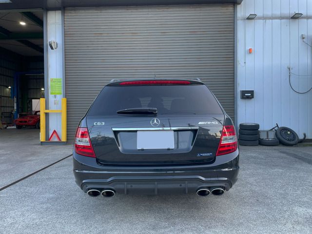 Amg C-CLASS 2011-10 26776-10