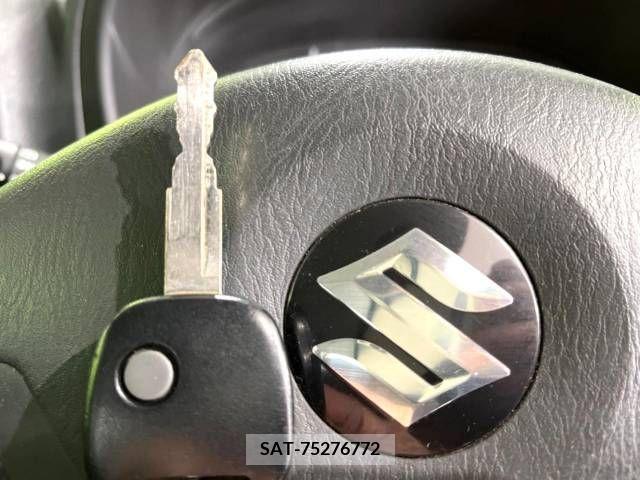 Suzuki JIMNY 2011-10 256492-4