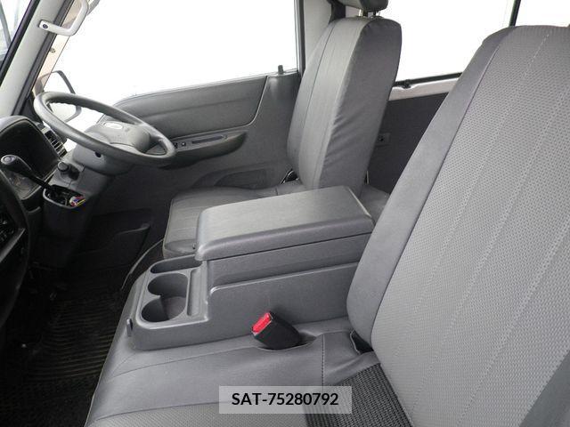 Mazda BONGO VAN 2015-09 371977-4