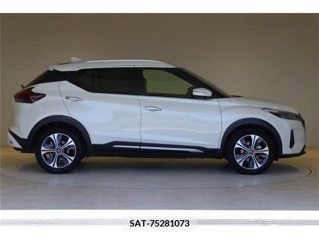 Nissan KICKS 2022-05 380518-22