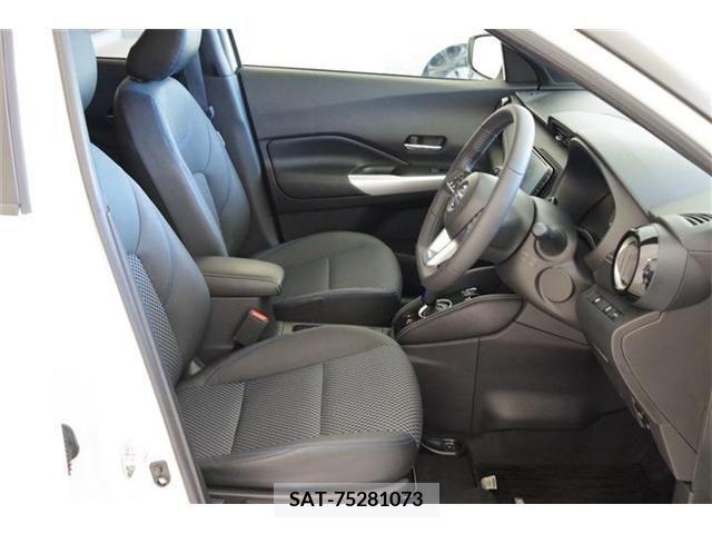 Nissan KICKS 2022-05 380518-14