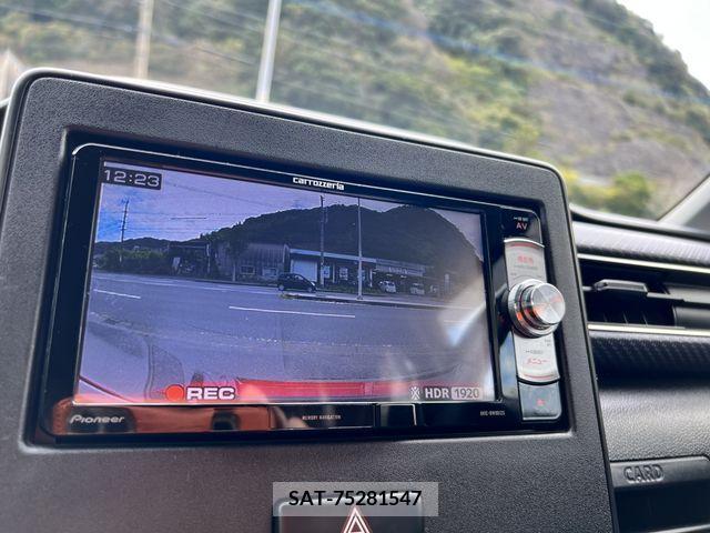 Suzuki WAGON R 2018-03 205235-15