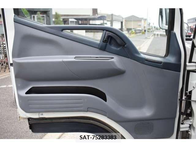 Mitsubishi CANTER 2015-12 263544-7