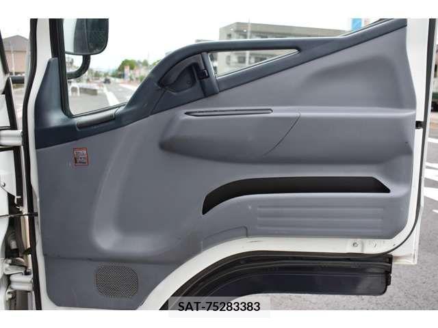 Mitsubishi CANTER 2015-12 263544-5
