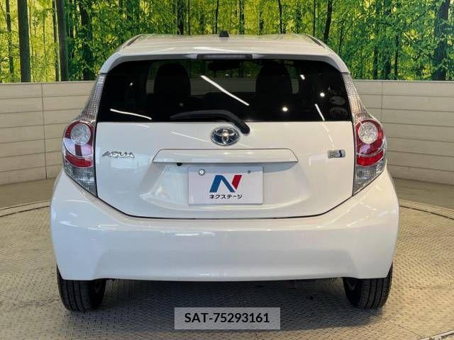 Toyota AQUA 2013-07 356209-15