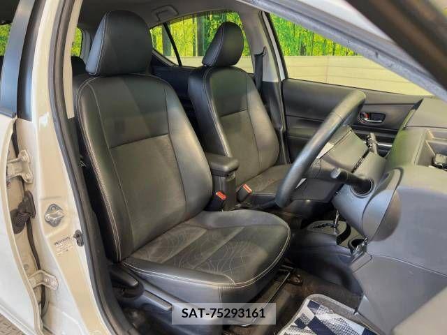 Toyota AQUA 2013-07 356209-8