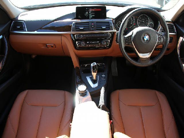 Bmw 3 SERIES 2016-05 182992-1