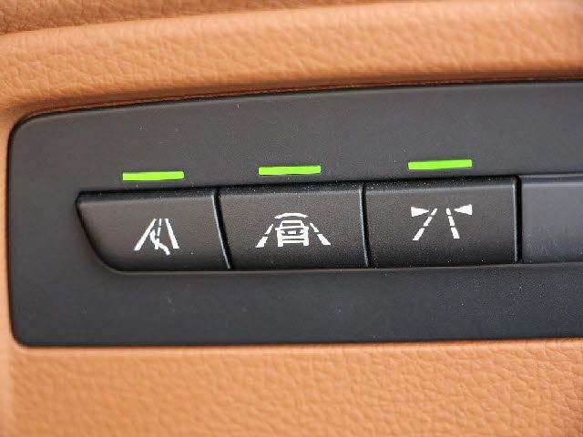 Bmw 3 SERIES 2016-05 182992-16