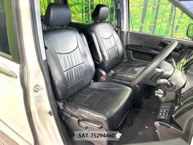 Honda e 2010-08 352726-8