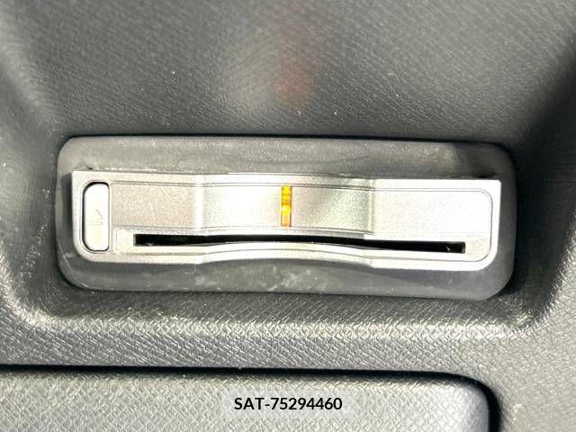 Honda e 2010-08 352726-6