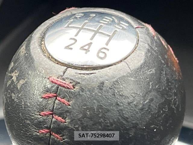 Mazda ROADSTER 2018-02 220009-2