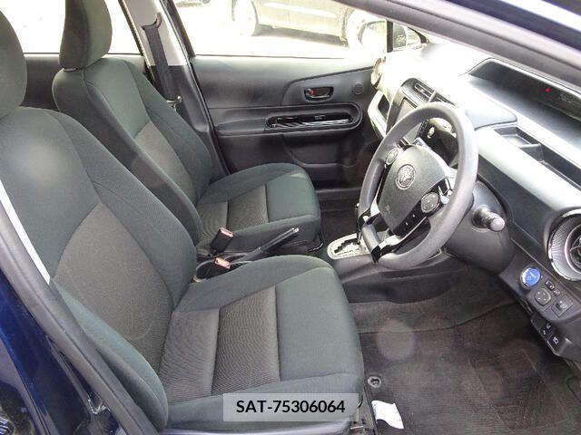 Toyota AQUA 2019-07 260164-10