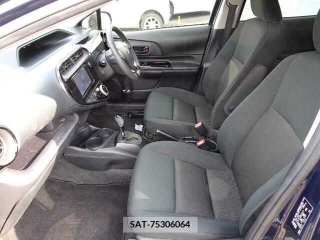 Toyota AQUA 2019-07 260164-12