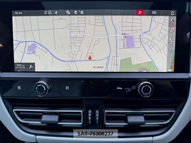 Porsche MACAN 2024-04 281570-6