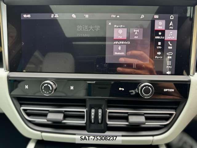 Porsche MACAN 2024-04 281570-10