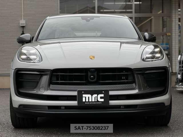 Porsche MACAN 2024-04 281570-1