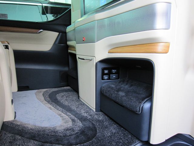 Toyota ALPHARD HYBRID 2020-02 193462-25