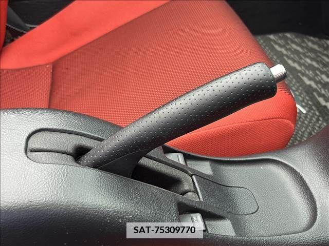Toyota MR-S 2001-03 373053-12