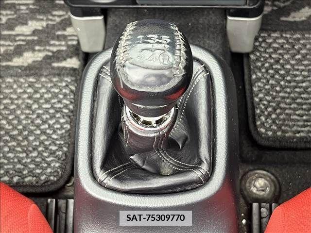 Toyota MR-S 2001-03 373053-11