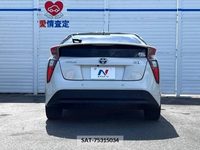 Toyota PRIUS 2016-07 393421-16