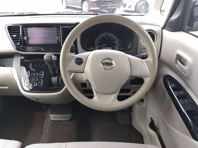 Nissan DAYZ ROOX 2018-09 22825-3